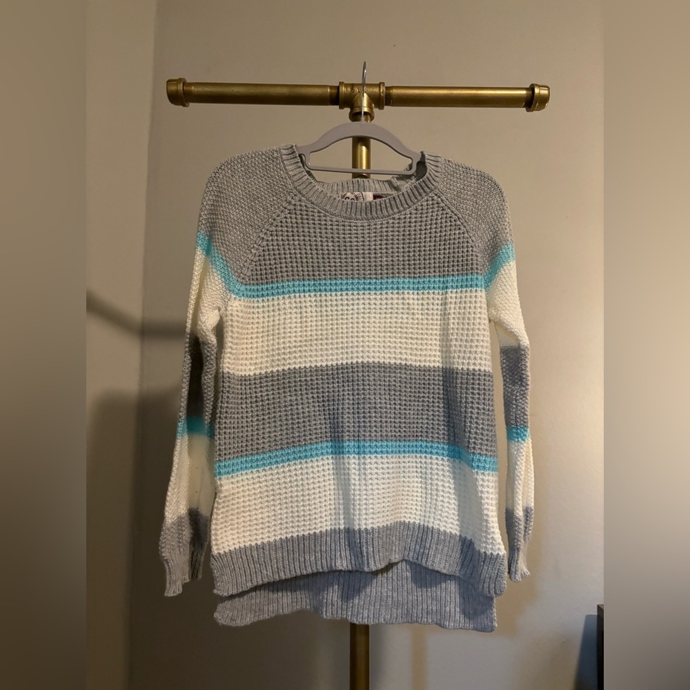 SO, Junior Md, sweater, blue gray and white